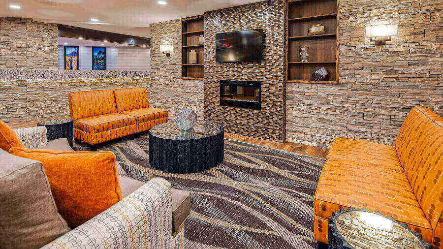 hotel loby